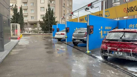 Bursa’da Çamur Yağışı Etkili Oldu