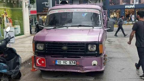 Antalya'da Hacizli Kamyonet Yakalandı
