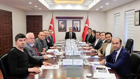 Adana'da Çevre Yolu ve Sulama Projesi Başlatıldı