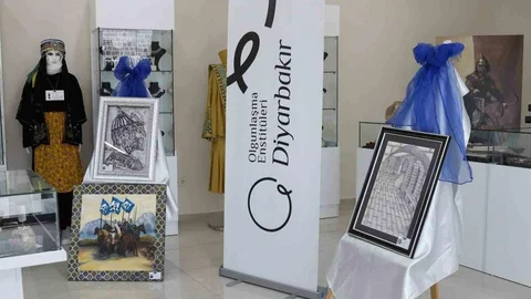 Diyarbakır'da Harmoni Resim Sergisi Açıldı