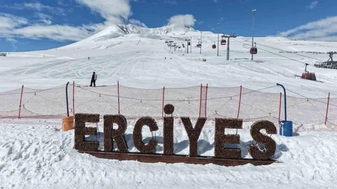 Erciyes’te Kayak Sezonu Devam Ediyor