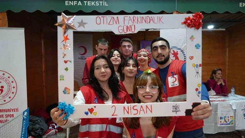 Samsun'da Renkli Farkındalık Etkinliği