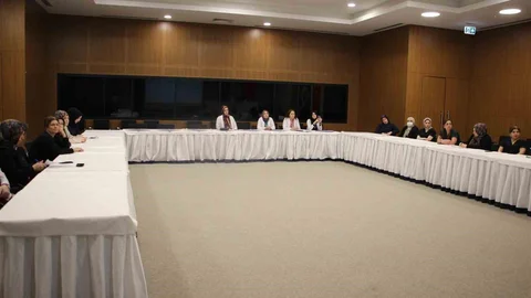 Elazığ'da Sağlık Çalışanlarına Eğitim Verildi