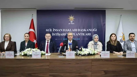 İzmir'de İnsan Hakları Toplantısı Yapıldı