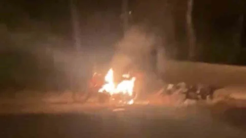 Mardin'de Park Halindeki Motosiklet Yandı