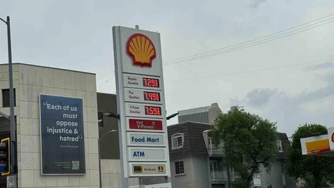 Benzin Fiyatları 4 Doları Aştı