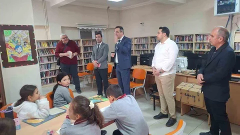 Sarıgöl’de Öğrencilerle Kitap Okuma Etkinliği