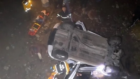 Samsun'da Trafik Kazası: Otomobil Dere Yatağına Düştü