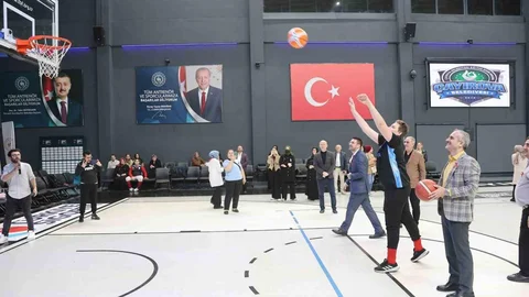 Özel Bireyler ve Basketbolcular Buluştu