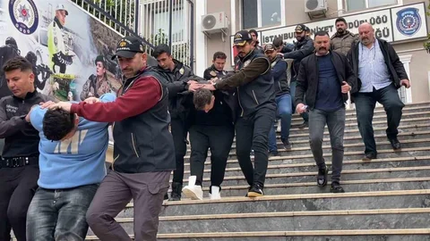 Sarıyer'de Mezarlıkta Silahlı Çatışma