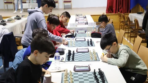 Kütahya’da Satranç Müsabakaları Başladı