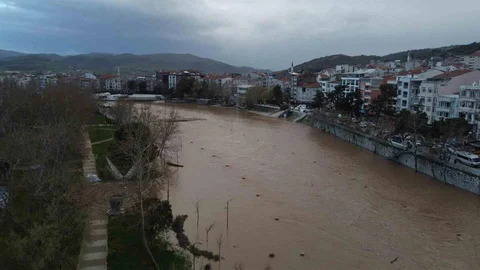 Çanakkale'de Kocabaş Çayı Taştı