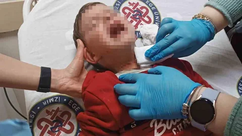 İzmir'de Bıçaklı Saldırı Olayı