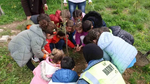 Hatay'da Çocuklar İçin Fidan Dikimi Etkinliği