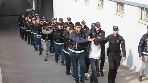 Adana'da Tarihi Kaçakçılık Operasyonu