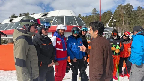 Sarıkamış'ta Snowboard Eğitimi Başladı