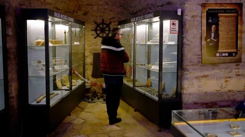 Deniz Ticaret Tarihi Sergi Alanı'na İlgi Artıyor