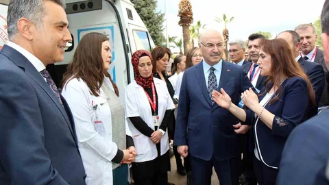 Denizli'de Mobil Sigara Bırakma Aracı Hizmete Girdi