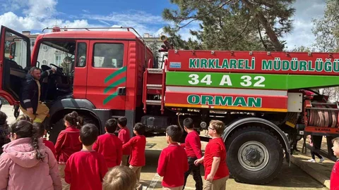 Babaeski'de Öğrencilere Orman Eğitimi Verildi