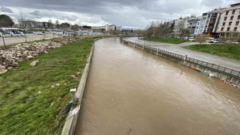 Çanakkale'de Kocabaş Çayı Normalleşti