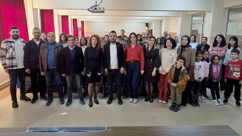 Adana'da Dijital Eğitim Projesi