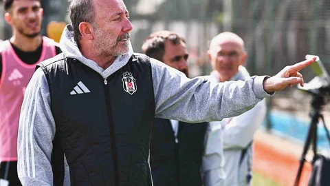 Beşiktaş Fenerbahçe Maçına Hazırlanıyor