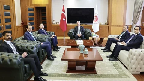 Bakan Bolat Suudi Arabistan Büyükelçisini Kabul Etti