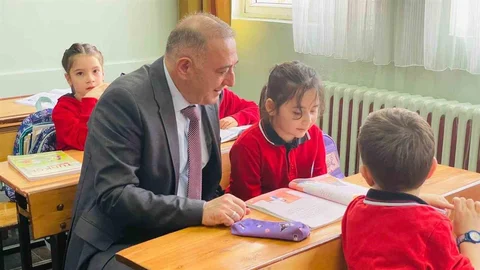 Minik Öğrenciden Samimi Mektup