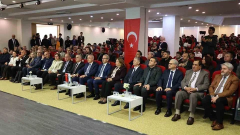GİBTÜ’de "Mehmet Akif ve Çanakkale Ruhu" Konferansı