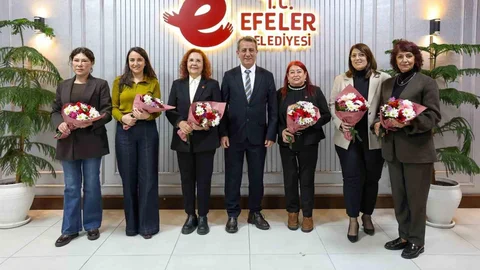 Başkan Yetişkin'den Kadın Meclis Üyelerine Jest