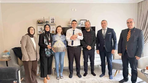 İyilik Projesi ile Yeni Doğan Bebeğe Destek