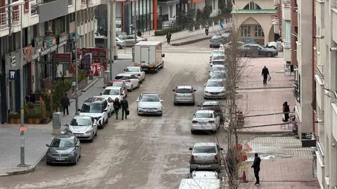 Van'da 5.2 Büyüklüğünde Deprem Oldu