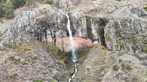 Kurumcu Şelalesi'nin Doğal Güzellikleri Keşfedilmeyi Bekliyor