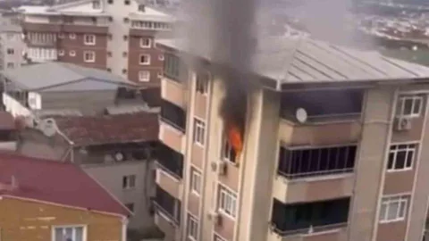 Bursa'da Apartman Yangını Paniğe Neden Oldu