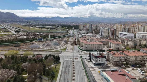 Kayseri'de Kartal Kavşağı Projesi Hızla İlerliyor