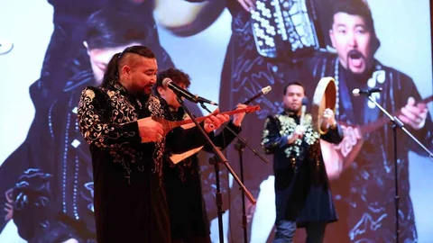 Alatau Serileri'nin Bağcılar'daki Albüm Lansmanı