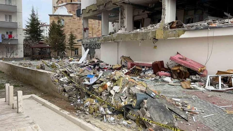 Niğde'de Doğal Gaz Patlaması Mağdurları Zor Durumda