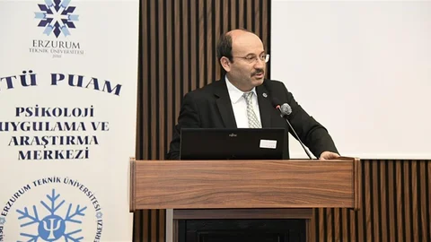 Dünya Otizm Farkındalık Günü Konferansı Erzurum'da Yapıldı
