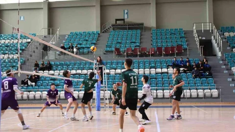 Afyonkarahisar GSB Yurtları Voleybolda Şampiyon Oldu
