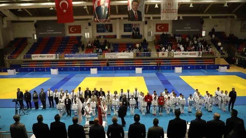 Karabük'te Ju Jitsu Şampiyonası Başladı