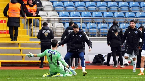 Kasımpaşa, Kayserispor'u 2-0 Mağlup Etti
