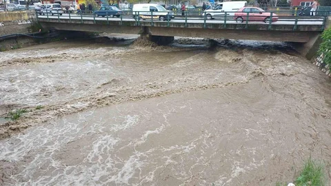Tabakhane Deresi'nde Su Seviyesi Yükseldi
