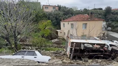 Aydın Söke'de Aşırı Yağışlar Etkili Oluyor