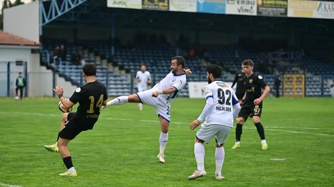 Karacabey Belediyespor, Kastamonuspor'u 4-0 Yendi