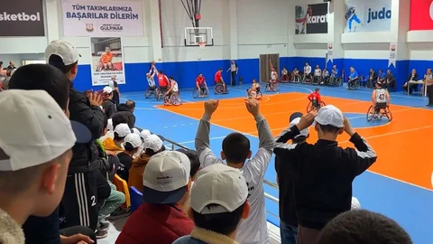 Şanlıurfa'da Tekerlekli Sandalye Basketbol Maçı
