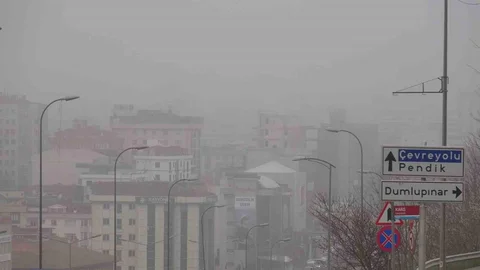 İstanbul'da Yoğun Sis Etkili Oldu