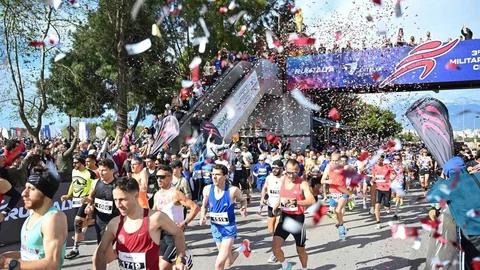 21. Runtalya Maratonu Antalya'da Başladı