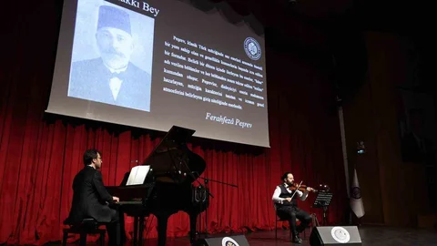 Keman ve Piyano ile Türk Müziği Konseri Erzurum'da Gerçekleşti