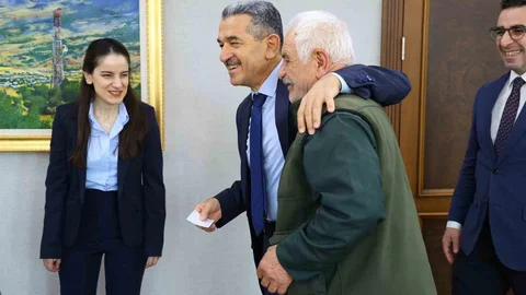 Şırnak'ta Vali Ekici Esnafla Buluştu