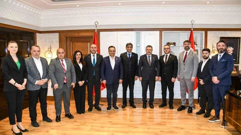 Azerbaycan Heyeti Trabzon'da Sağlık Turizmi İçin Temaslarda Bulundu